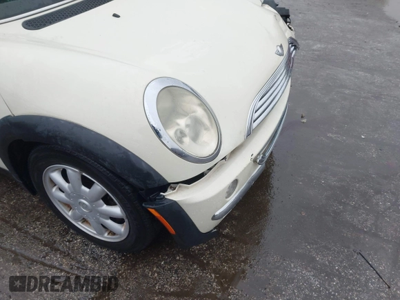 2004 MINI Hardtop with VIN WMWRC33434TJ60941, listed as a IAAI auction lot 39078161 with 143,107 mi miles and . Bid and sale history available at DreamBid. Image 20.