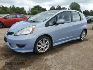 2009 Honda Fit Sport z VIN JHMGE88439S042295, wystawiony jako Copart lot #56234895 z przebiegiem 109 659 mil mil oraz Szkoda całkowita • Salvage title. Historia ofert i sprzedaży dostępna na DreamBid. Obrazek 1.