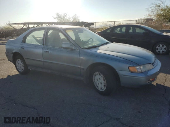 1995 Honda Accord LX with VIN 1HGCD5631SA009224, listed as a Copart auction lot 74694354 with 235,600 mi miles and Clean Title. Bid and sale history available at DreamBid. Image 4.