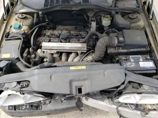 1999 Volvo V70 with VIN YV1LW55A2X2555888, listed as a Copart auction lot 58222784 with 205,133 mi miles and Salvage title. Bid and sale history available at DreamBid. Image 12.