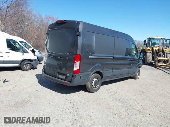 2019 Ford Transit with VIN 1FTYR2CM0KKB17829, listed as a IAAI auction lot 41726498 with 116,045 mi miles. Bid and sale history available at carsss.com. Image 4.