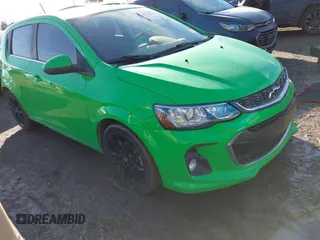 2017 Chevrolet Sonic LT z VIN 1G1JD6SB3H4150384, wystawiony jako IAAI lot #41518654 z przebiegiem 96 692 mil mil oraz . Historia ofert i sprzedaży dostępna na DreamBid. Obrazek 1.