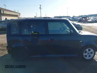 2006 Scion xB z VIN JTLKT334364114788, wystawiony jako IAAI lot #41759918 z przebiegiem 268 848 mil mil oraz . Historia ofert i sprzedaży dostępna na DreamBid. Obrazek 13.