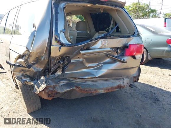 2010 Honda Odyssey EX-L с VIN 5FNRL3H68AB023411, выставлен на аукционе IAAI как лот 42275803 с пробегом 170 460 миль миль и . История ставок и продаж доступна на DreamBid. Изображение 6.
