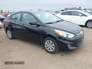 2017 Hyundai Accent SE z VIN KMHCT4AE7HU354992, wystawiony jako IAAI lot #42386837 z przebiegiem 75 259 mil mil oraz . Historia ofert i sprzedaży dostępna na DreamBid. Obrazek 1.