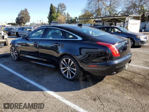 2018 Jaguar XJ with VIN SAJWA1C79J8W14555, listed as a Copart auction lot 39950303 with 86,316 mi miles. Bid and sale history available at carsss.com. Image 2.