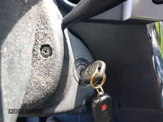 2007 Toyota Matrix STD z VIN 2T1KR32E17C649749, wystawiony jako IAAI lot #41928393 z przebiegiem 182 276 mil mil oraz . Historia ofert i sprzedaży dostępna na DreamBid. Obrazek 11.