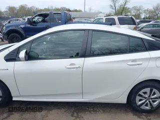 2017 Toyota Prius Two with VIN JTDKARFU1H3533778, listed as a IAAI auction lot 41958787 with 186,745 mi miles and . Bid and sale history available at DreamBid. Image 14.