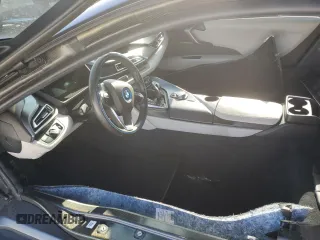 2016 BMW i8 z VIN WBY2Z2C57GV676118, wystawiony jako Copart lot #55245535 z przebiegiem 53 627 mil mil oraz Szkoda całkowita • Salvage title. Historia ofert i sprzedaży dostępna na DreamBid. Obrazek 7.