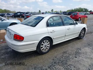 2005 Hyundai Sonata GLS with VIN KMHWF35H95A130784, listed as a IAAI auction lot 41936386 with 220,227 mi miles. Bid and sale history available at carsss.com. Image 4.