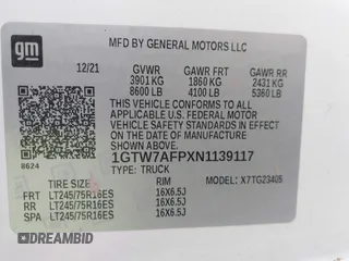 2022 GMC Savana Cargo Van with VIN 1GTW7AFPXN1139117, listed as a IAAI auction lot 41840493 with 107,784 mi miles. Bid and sale history available at carsss.com. Image 9.