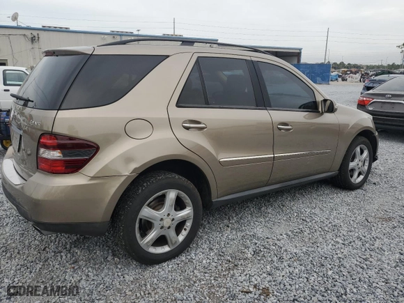 2008 Mercedes-Benz M-Class 3.5L with VIN 4JGBB86E38A414833, listed as a Copart auction lot 49085655 with 118,267 mi miles and Salvage Title. Bid and sale history available at carsss.com. Image 3.