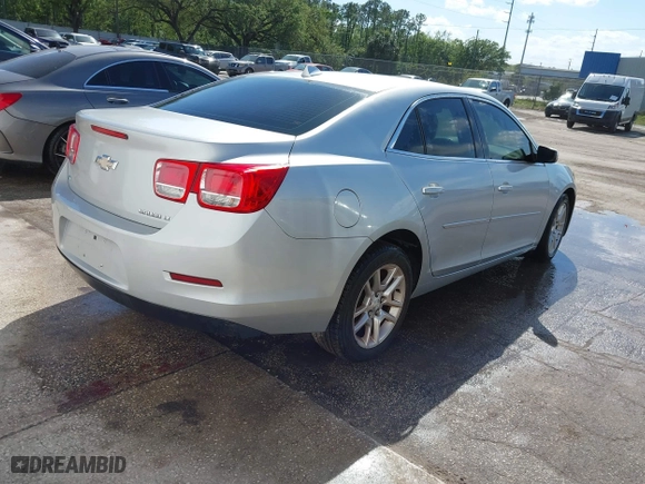 2014 Chevrolet Malibu LT with VIN 1G11C5SL8EU149832, listed as a IAAI auction lot 41832165 with 145,421 mi miles. Bid and sale history available at carsss.com. Image 4.