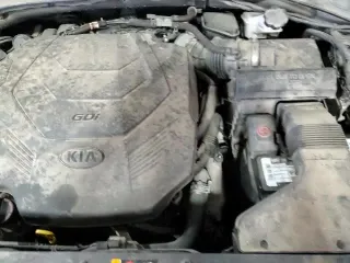 2019 Kia Sorento SX with VIN 5XYPKDA55KG514904, listed as a Copart auction lot 66847235 with 83,236 mi miles and Salvage title. Bid and sale history available at DreamBid. Image 17.