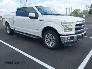 2015 Ford F-150 XLT w/HD Payload Pkg with VIN 1FTFW1EGXFFB88326, listed as a IAAI auction lot 41972016 with 204,767 mi miles. Bid and sale history available at carsss.com. Image 1.