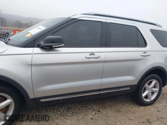 2016 Ford Explorer XLT with VIN 1FM5K8DH7GGC63629, listed as a IAAI auction lot 41506309 with 130,387 mi miles and . Bid and sale history available at DreamBid. Image 14.