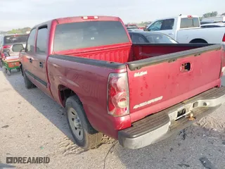 2007 Chevrolet Silverado 1500 Classic LS with VIN 2GCEC13V371159877, listed as a IAAI auction lot 42047810 with 232,320 mi miles. Bid and sale history available at carsss.com. Image 3.