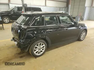 2021 MINI Hardtop 4 Door Oxford Edition with VIN WMWXU7C08M2N79978, listed as a Copart auction lot 61961105 with 29,714 mi miles and Salvage title. Bid and sale history available at DreamBid. Image 3.