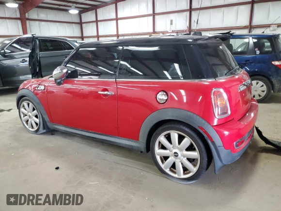 2008 MINI Hardtop S with VIN WMWMF73568TT89556, listed as a Copart auction lot 62432595 with 140,413 mi miles and Clean title. Bid and sale history available at DreamBid. Image 2.