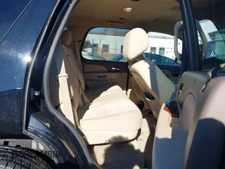 2012 Chevrolet Tahoe LS z VIN 1GNSCAE08CR213137, wystawiony jako IAAI lot #41626332 z przebiegiem 245 359 mil mil oraz . Historia ofert i sprzedaży dostępna na DreamBid. Obrazek 8.