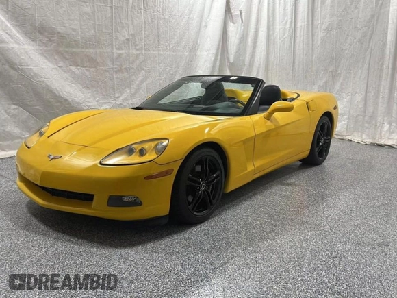 2005 Chevrolet Corvette with VIN 1G1YY34U755121170, listed as a Copart auction lot 57413505 with 77,002 mi miles and Clean title. Bid and sale history available at DreamBid. Image 2.