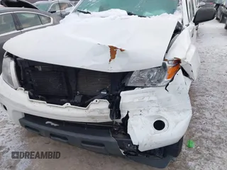 2019 Nissan Frontier SV z VIN 1N6AD0EV7KN777226, wystawiony jako IAAI lot #41374672 z przebiegiem 135 124 mil mil oraz . Historia ofert i sprzedaży dostępna na DreamBid. Obrazek 6.