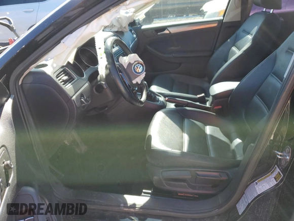 2015 Volkswagen Jetta Sedan 1.8T SE w/Connectivity with VIN 3VWD07AJXFM239480, listed as a Copart auction lot 47107385 with 0 mi miles and Salvage Title. Bid and sale history available at carsss.com. Image 7.