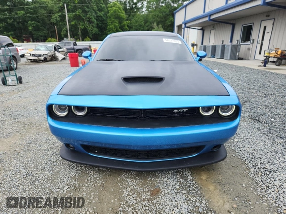 2019 Dodge Challenger R/T Scat Pack z VIN 2C3CDZFJ0KH525875, wystawiony jako Copart lot #58517635 z przebiegiem 85 017 mil mil oraz Szkoda całkowita • Salvage title. Historia ofert i sprzedaży dostępna na DreamBid. Obrazek 5.