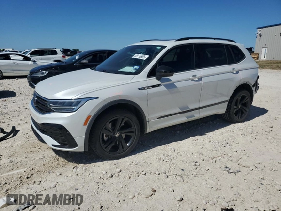 2023 Volkswagen Tiguan SE R-Line Black с VIN 3VVCB7AX0PM052720, выставлен на аукционе Copart как лот 53115905 с пробегом 27 501 миль миль и Списание • Salvage title. История ставок и продаж доступна на DreamBid. Изображение 1.
