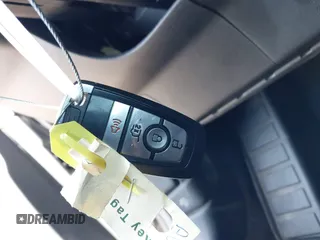 2022 Ford Escape SE с VIN 1FMCU0G67NUB96901, выставлен на аукционе IAAI как лот 42014058 с пробегом 65 981 миль миль и . История ставок и продаж доступна на DreamBid. Изображение 11.