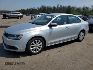 2013 Volkswagen Jetta SE with VIN 3VWDP7AJ6DM444111, listed as a Copart auction lot 60243665 with 47,005 mi miles and Salvage title. Bid and sale history available at DreamBid. Image 1.