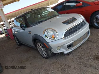 2011 MINI Hardtop S с VIN WMWSV3C56BTY15109, выставлен на аукционе IAAI как лот 42506082 с пробегом 93 443 миль миль и . История ставок и продаж доступна на DreamBid. Изображение 12.