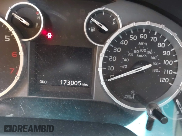 2014 Toyota Tundra SR5 z VIN 5TFEM5F16EX082421, wystawiony jako IAAI lot #40735426 z przebiegiem 173 005 mil mil oraz . Historia ofert i sprzedaży dostępna na DreamBid. Obrazek 14.