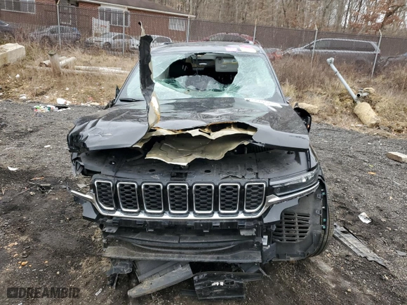 2023 Jeep Grand Cherokee Limited with VIN 1C4RJHBG6PC523674, listed as a Copart auction lot 43542945 with 0 mi miles and Non Repairable. Bid and sale history available at carsss.com. Image 5.