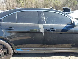 2018 Ford Police Interceptor Sedan with VIN 1FAHP2MK6JG104397, listed as a IAAI auction lot 41630443 with 86,257 mi miles. Bid and sale history available at carsss.com. Image 13.