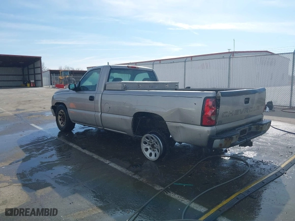 2006 Chevrolet Silverado 1500 Work Truck with VIN 3GCEC14X96G157606, listed as a IAAI auction lot 41608801 with 226,617 mi miles. Bid and sale history available at carsss.com. Image 3.