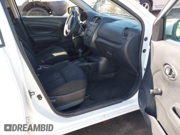 2016 Nissan Versa SV with VIN 3N1CN7AP9GL915559, listed as a IAAI auction lot 41871145 with 139,419 mi miles. Bid and sale history available at carsss.com. Image 5.