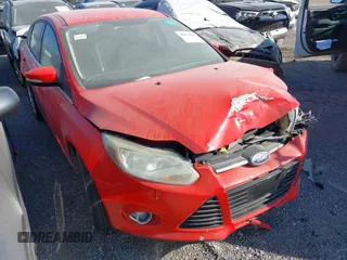 2012 Ford Focus SEL with VIN 1FAHP3M28CL168473, listed as a IAAI auction lot 39634041 with 236,038 mi miles. Bid and sale history available at carsss.com. Image 1.