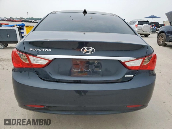 2013 Hyundai Sonata Limited z VIN 5NPEC4AC4DH712436, wystawiony jako Copart lot #55655205 z przebiegiem 154 391 mil mil oraz Szkoda całkowita • Salvage title. Historia ofert i sprzedaży dostępna na DreamBid. Obrazek 6.