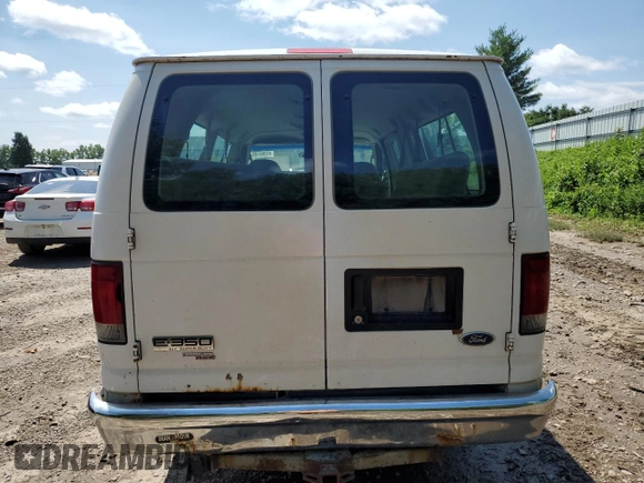 2007 Ford Econoline Passenger XL with VIN 1FBSS31L67DA94471, listed as a Copart auction lot 65384105 with 192,077 mi miles and Clean title. Bid and sale history available at DreamBid. Image 6.