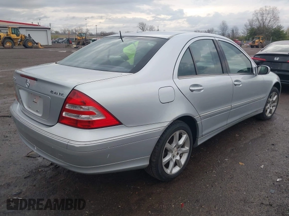 2007 Mercedes-Benz C 280 Luxury with VIN WDBRF92HX7F893720, listed as a IAAI auction lot 41955610 with 156,510 mi miles and . Bid and sale history available at DreamBid. Image 4.