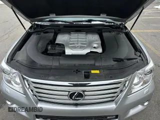 2008 Lexus LX 570 with VIN JTJHY00W384010538, listed as a Copart auction lot 45360265 with 176,672 mi miles and Clean Title. Bid and sale history available at carsss.com. Image 8.