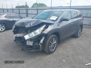 2019 Toyota Highlander SE with VIN 5TDKZRFH3KS353087, listed as a IAAI auction lot 42006593 with 74,214 mi miles and . Bid and sale history available at DreamBid. Image 20.