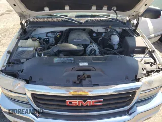 2006 GMC Sierra 1500 SLT z VIN 1GTEK19B36Z258351, wystawiony jako Copart lot #60077965 z przebiegiem 334 910 mil mil oraz Czysty tytuł • Clean title. Historia ofert i sprzedaży dostępna na DreamBid. Obrazek 11.