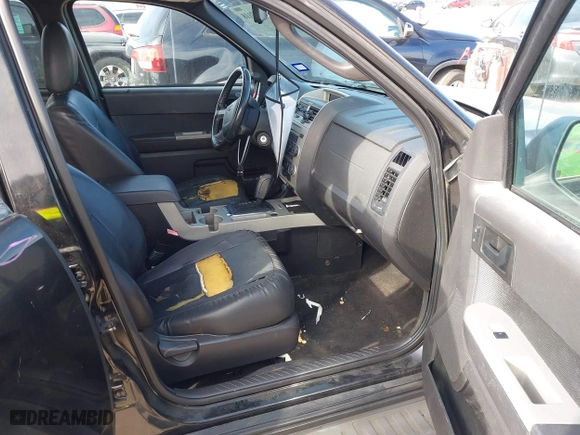 2010 Ford Escape XLT with VIN 1FMCU0DG5AKD45566, listed as a IAAI auction lot 41232118 with 166,816 mi miles. Bid and sale history available at carsss.com. Image 5.