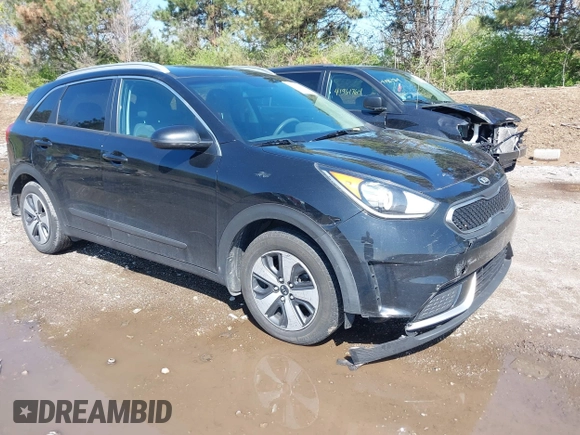 2017 Kia Niro LX with VIN KNDCB3LC9H5055737, listed as a IAAI auction lot 41983379 with 105,007 mi miles. Bid and sale history available at carsss.com. Image 1.