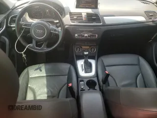 2017 Audi Q3 Premium z VIN WA1BCCFS7HR016546, wystawiony jako Copart lot #61943715 z przebiegiem 81 598 mil mil oraz Czysty tytuł • Clean title. Historia ofert i sprzedaży dostępna na DreamBid. Obrazek 8.