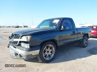 2005 Chevrolet Silverado 1500 with VIN 1GCEC14X25Z184256, listed as a IAAI auction lot 39455690 with 153,986 mi miles and . Bid and sale history available at DreamBid. Image 2.