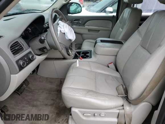 2011 Chevrolet Suburban LT with VIN 1GNSKJE3XBR259726, listed as a Copart auction lot 66365284 with 210,577 mi miles and Salvage Title. Bid and sale history available at carsss.com. Image 7.
