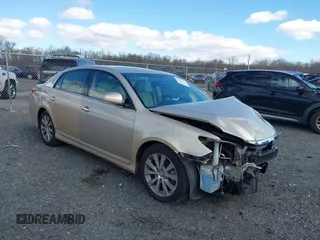 2012 Toyota Avalon with VIN 4T1BK3DB8CU472066, listed as a IAAI auction lot 41673394 with 163,344 mi miles. Bid and sale history available at carsss.com. Image 1.